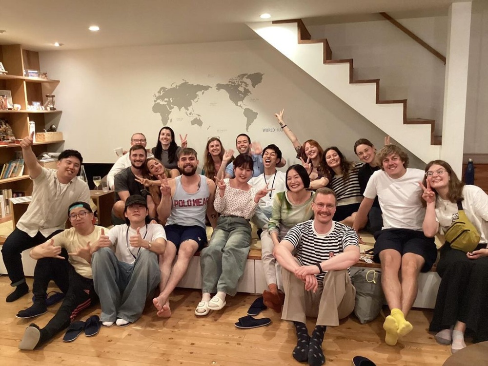 みつわ屋のリビングにゲストが集合!