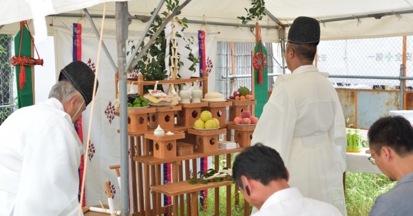 地鎮祭はどこに頼めばいいの？シェアハウスを建てますけど