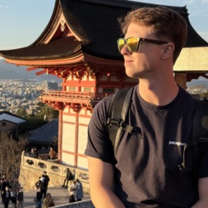 Profile｜REVIEW｜TESEN SHARE HOUSE & HOSTEL