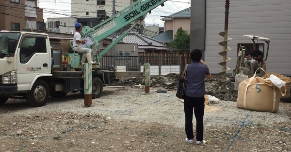 柱打って地固まる！シェアハウスSEN大阪の地盤改良工事｜TESENシェアハウス＆ホステル